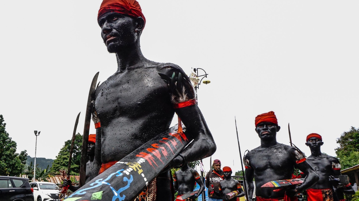 Lirik Lagu Daerah Apuse, Makna, dan Asal-Usulnya Lirik Lagu Daerah Apuse, Makna, dan Asal-Usulnya