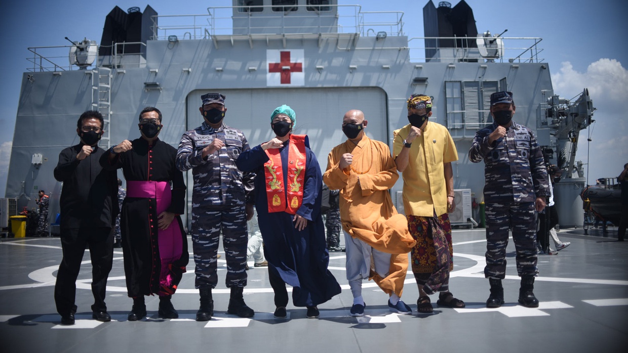 Pengertian Norma Agama, Sumber dan Contohnya dalam Kehidupan