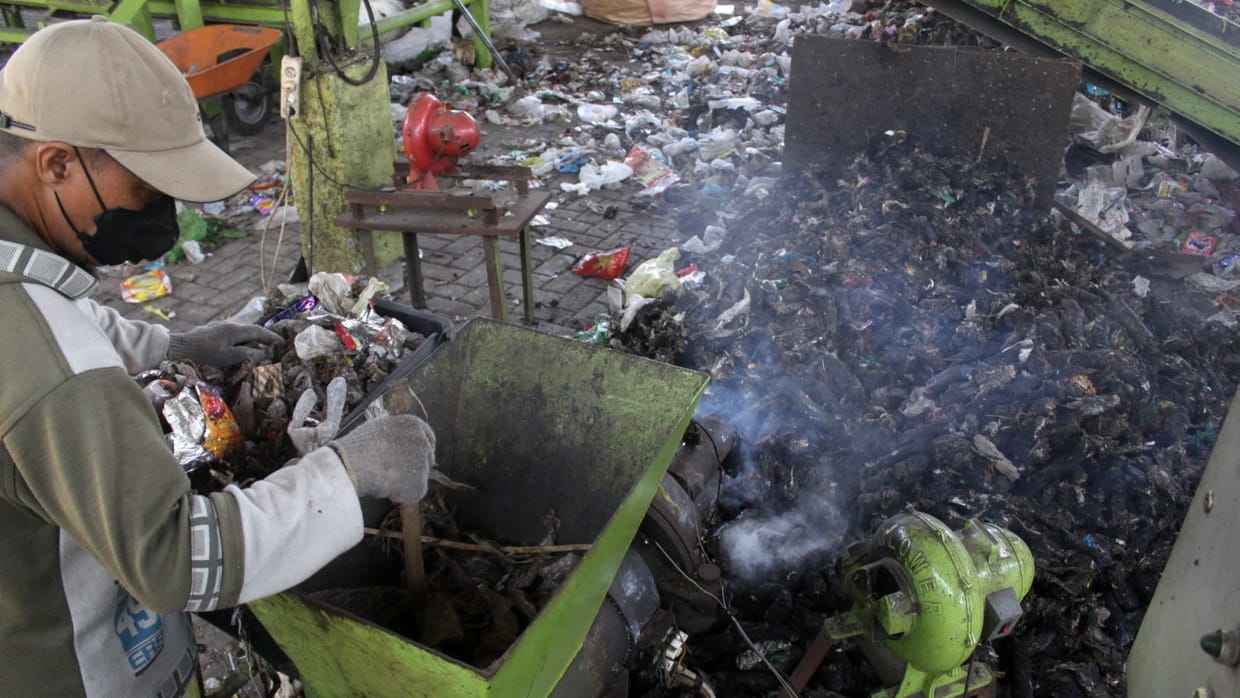 Apa Itu Bioenergi yang Menjadi Opsi Sumber Energi Terbarukan?