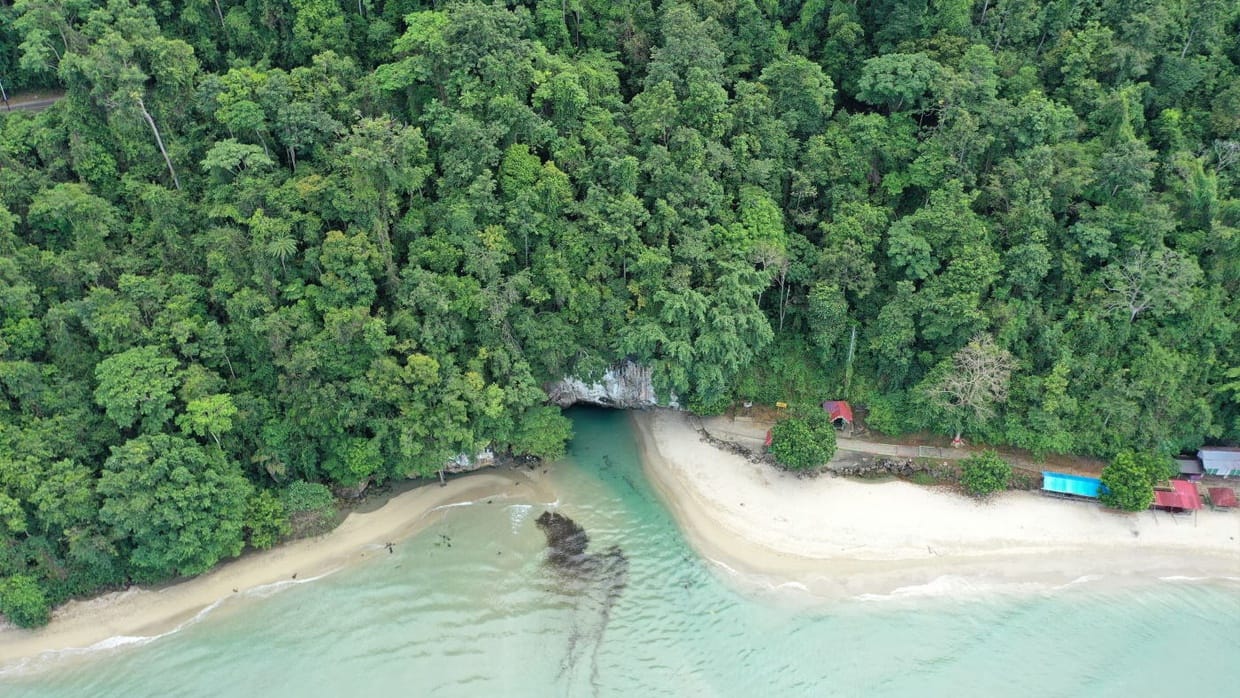 Dinamika Perairan Darat di Permukaan Sungai: Pembagian & Manfaatnya Dinamika Perairan Darat di Permukaan Sungai: Pembagian & Manfaatnya