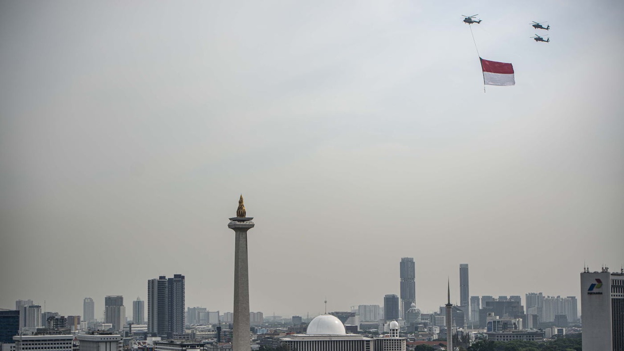 Jokowi di HUT TNI: Melawan COVID-19 seperti Perang Berlarut-larut Jokowi di HUT TNI: Melawan COVID-19 seperti Perang Berlarut-larut