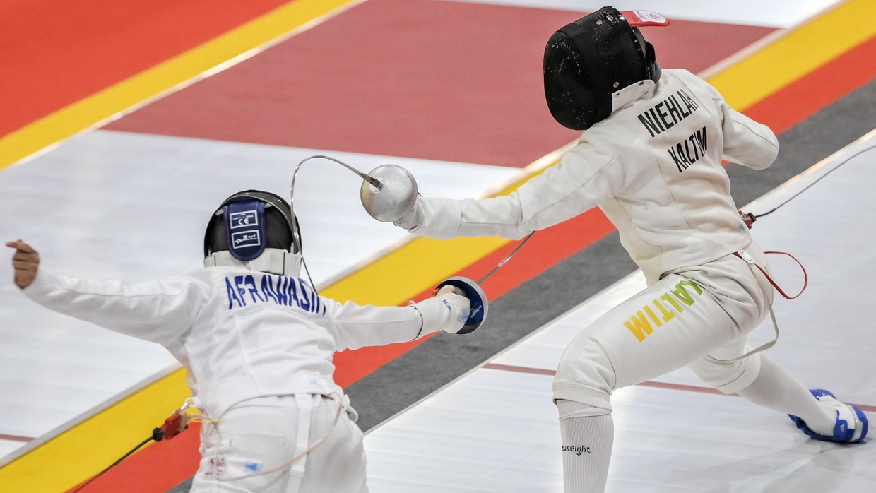 Mengenal Peraturan Olahraga Anggar dan Peralatan Pemainnya Mengenal Peraturan Olahraga Anggar dan Peralatan Pemainnya