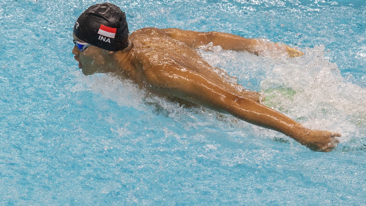 Apa Saja Urutan Gaya Renang Estafet, Nomor Lomba & Peraturannya?