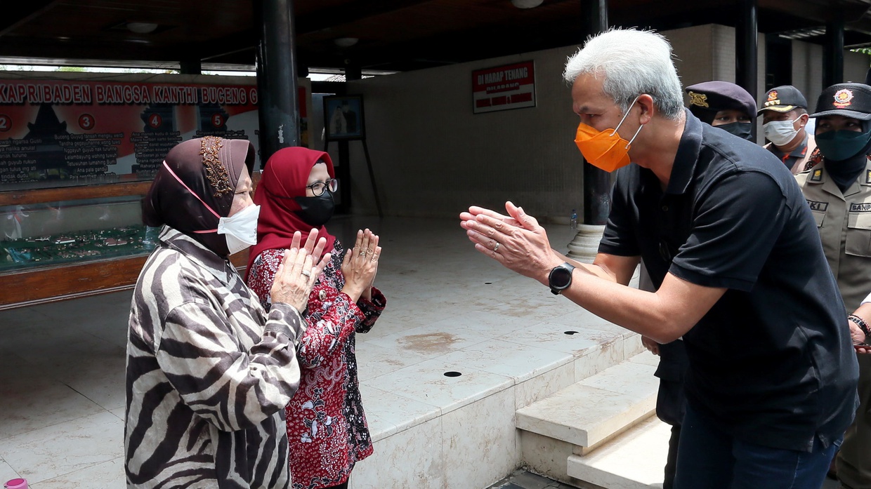 Digantung PDIP, Dilirik Nasdem: Bagaimana Nasib Ganjar di 2024? Digantung PDIP, Dilirik Nasdem: Bagaimana Nasib Ganjar di 2024?