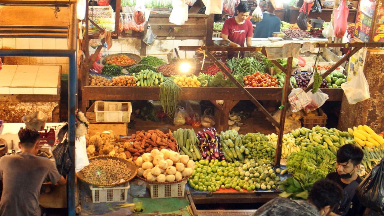 Jenis Elastisitas Permintaan dan Penawaran, Faktor, & Contoh Soal