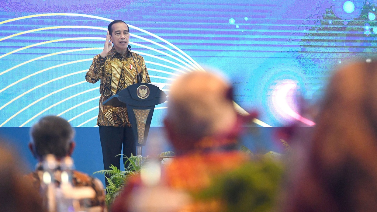Jokowi: RI Bisa jadi Negara Maju jika Kuasai Iptek & Kewirausahaan Jokowi: RI Bisa jadi Negara Maju jika Kuasai Iptek & Kewirausahaan