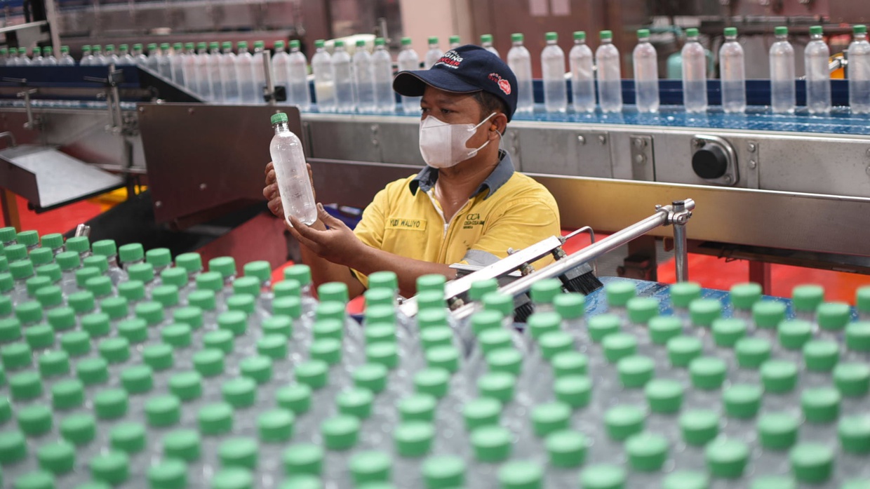 Ciri-ciri Produksi Massal, Kelebihan, dan Sifat Produknya Ciri-ciri Produksi Massal, Kelebihan, dan Sifat Produknya