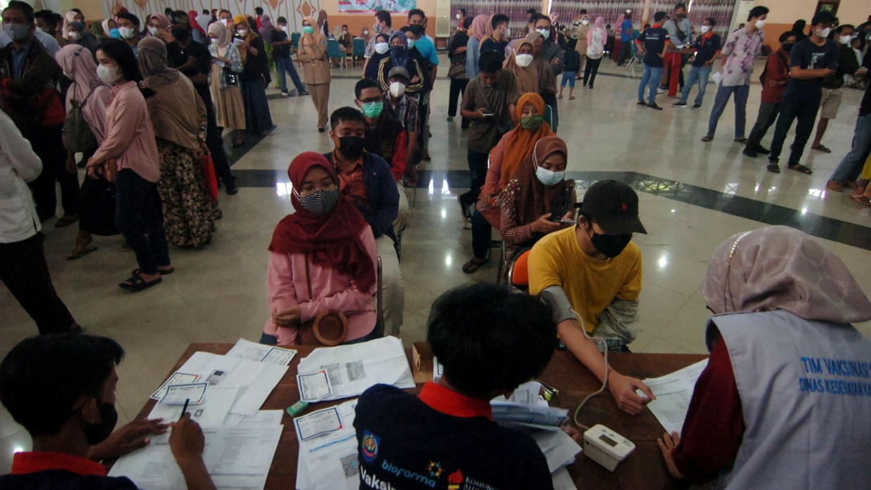 Apa Saja Upaya agar Indonesia Berstatus Endemi COVID-19 pada 2022? Apa Saja Upaya agar Indonesia Berstatus Endemi COVID-19 pada 2022?