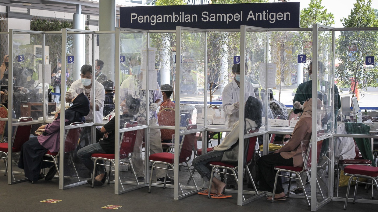 Kemenhub Tunggu Surat Edaran Satgas COVID soal Syarat PCR & Antigen Kemenhub Tunggu Surat Edaran Satgas COVID soal Syarat PCR & Antigen