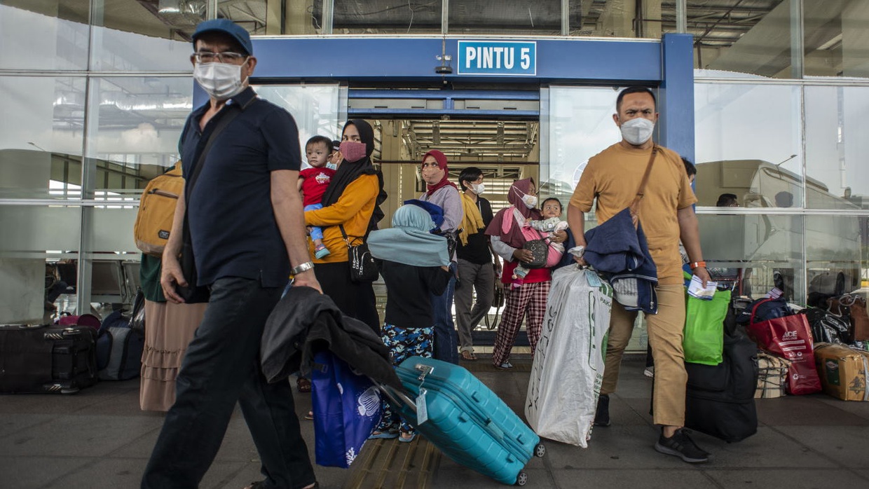 2.062 Penumpang Tiba di Terminal Pulo Gebang pada H+4 Idulfitri