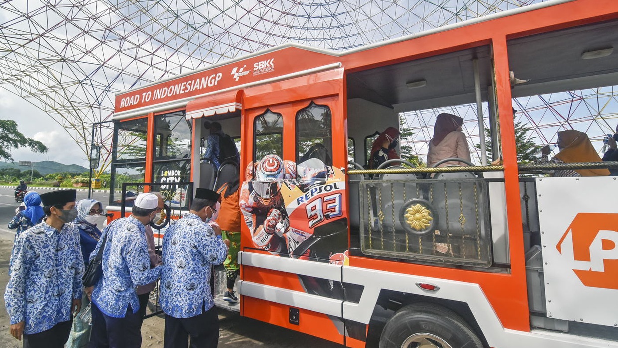 Contoh Pengamalan Butir & Nilai Pancasila Sila 4 di Tempat Wisata Contoh Pengamalan Butir & Nilai Pancasila Sila 4 di Tempat Wisata