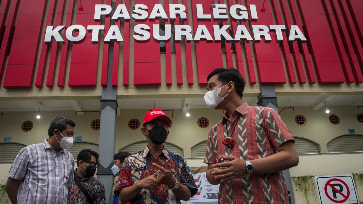 Saat Gibran Didorong Maju Pilgub 2024 Meski PR di Solo Menumpuk Saat Gibran Didorong Maju Pilgub 2024 Meski PR di Solo Menumpuk