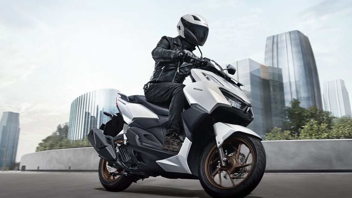 Harga Motor Honda Vario 160 Terbaru 2022 dan Link Simulasi Kredit Harga Motor Honda Vario 160 Terbaru 2022 dan Link Simulasi Kredit