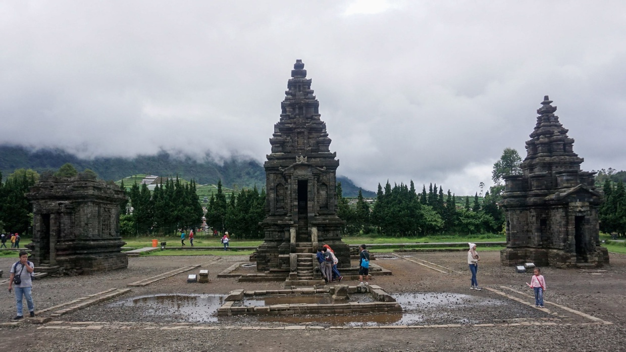 Kompleks Candi Dieng, Harga Tiket Masuk dan Cara Menuju ke Lokasi Kompleks Candi Dieng, Harga Tiket Masuk dan Cara Menuju ke Lokasi