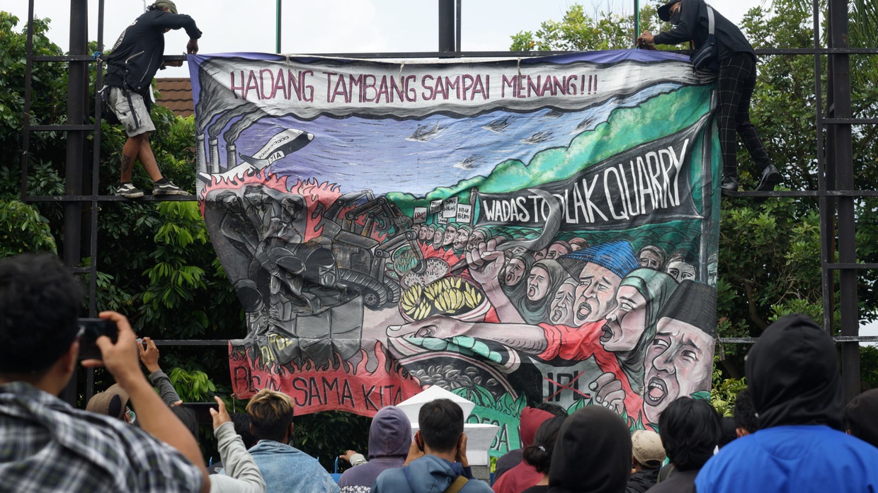 Kronologi Aparat Gabungan Kepung Desa Wadas: Warga Ketakutan