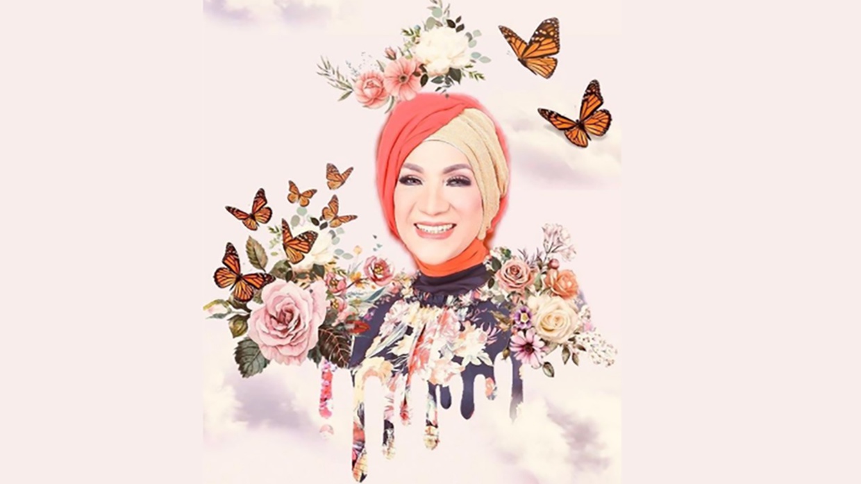 Perjalanan Karier Dorce Gamalama: Dimulai dari Kelompok Tari Waria Perjalanan Karier Dorce Gamalama: Dimulai dari Kelompok Tari Waria