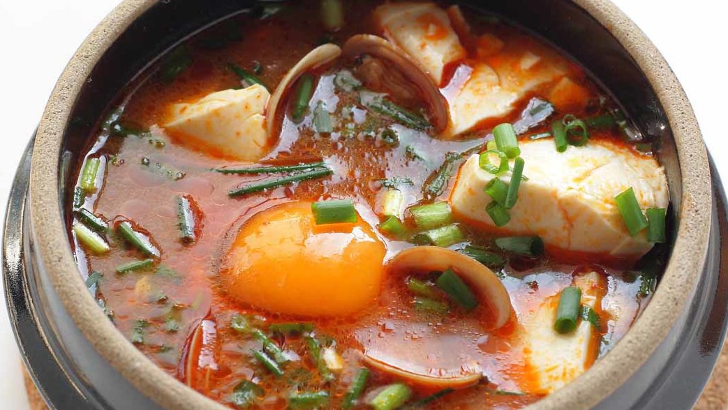 Resep Sundubu Jjigae yang Mudah dan Praktis untuk Sahur Resep Sundubu Jjigae yang Mudah dan Praktis untuk Sahur