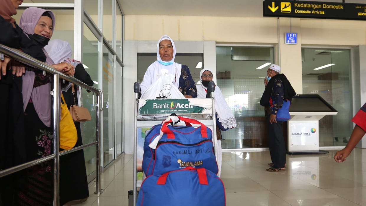 Bacaan Doa Pulang Umroh untuk Tamu Tulisan Arab dan Artinya Bacaan Doa Pulang Umroh untuk Tamu Tulisan Arab dan Artinya