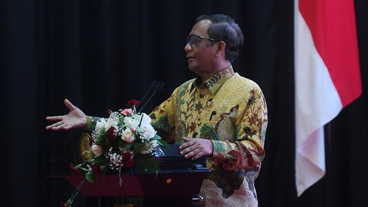 Mahfud: Islam Moderat Tangkal Radikalisme & Komunisme Mahfud: Islam Moderat Tangkal Radikalisme & Komunisme