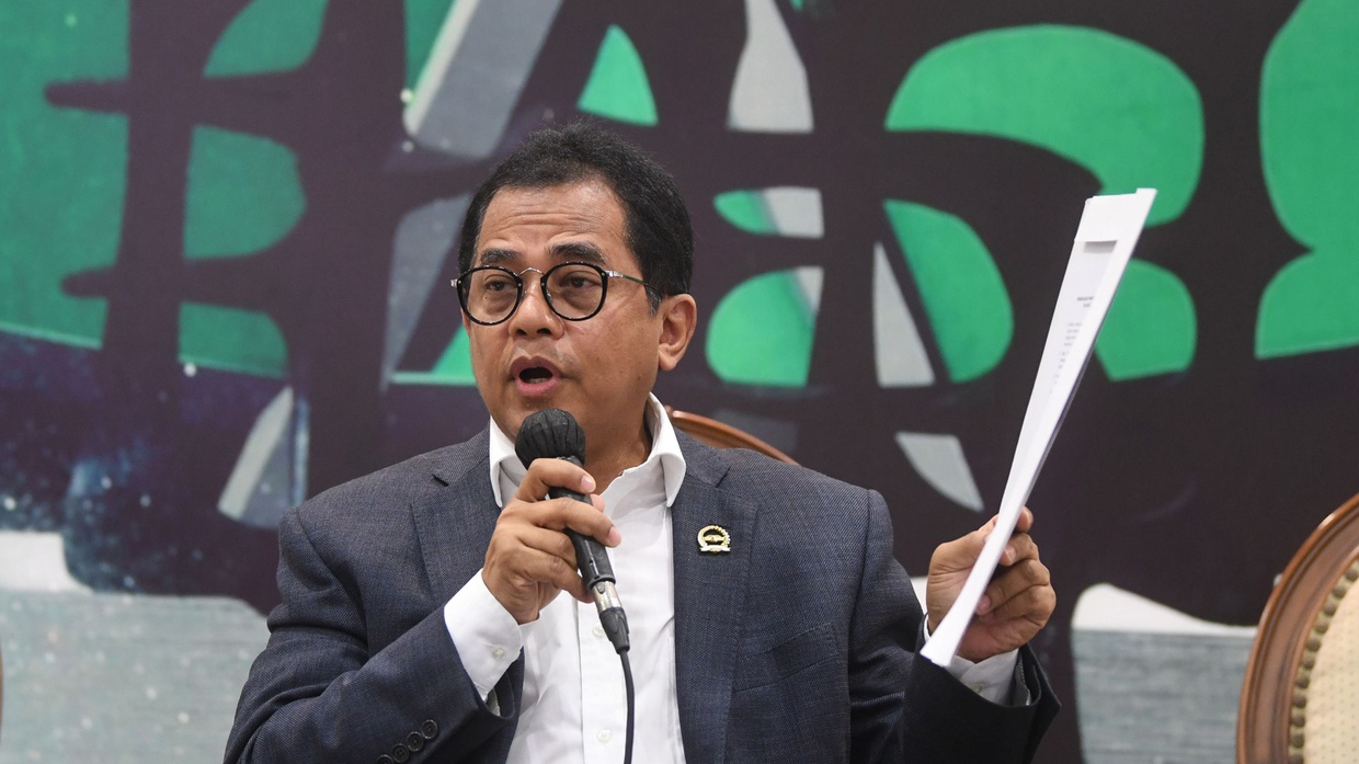 DPR Tunggu Kedatangan Surpres Pergantian Panglima TNI DPR Tunggu Kedatangan Surpres Pergantian Panglima TNI