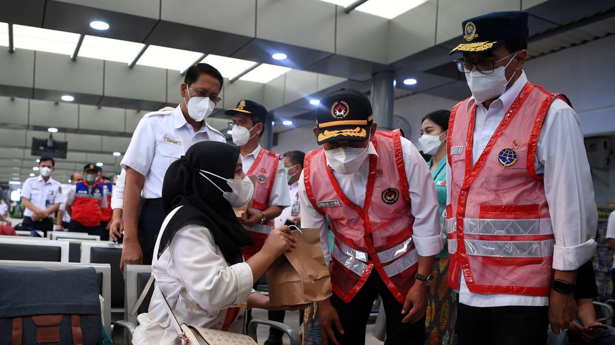 Tiket KA Mudik Lebaran 2022 Tujuan Jateng-Jatim Sudah Terjual 99% Tiket KA Mudik Lebaran 2022 Tujuan Jateng-Jatim Sudah Terjual 99%