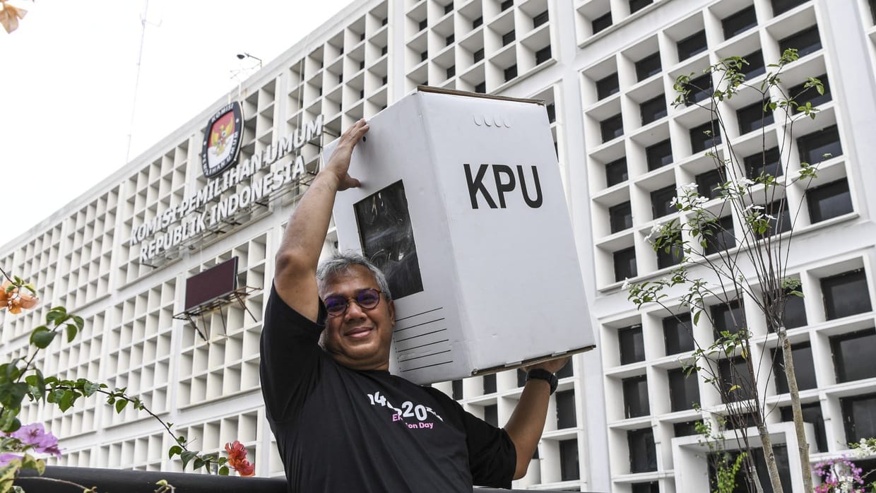 Eks Anggota KPU: Anggaran Pemilu 2024 Bisa di Bawah Rp76 Triliun Eks Anggota KPU: Anggaran Pemilu 2024 Bisa di Bawah Rp76 Triliun