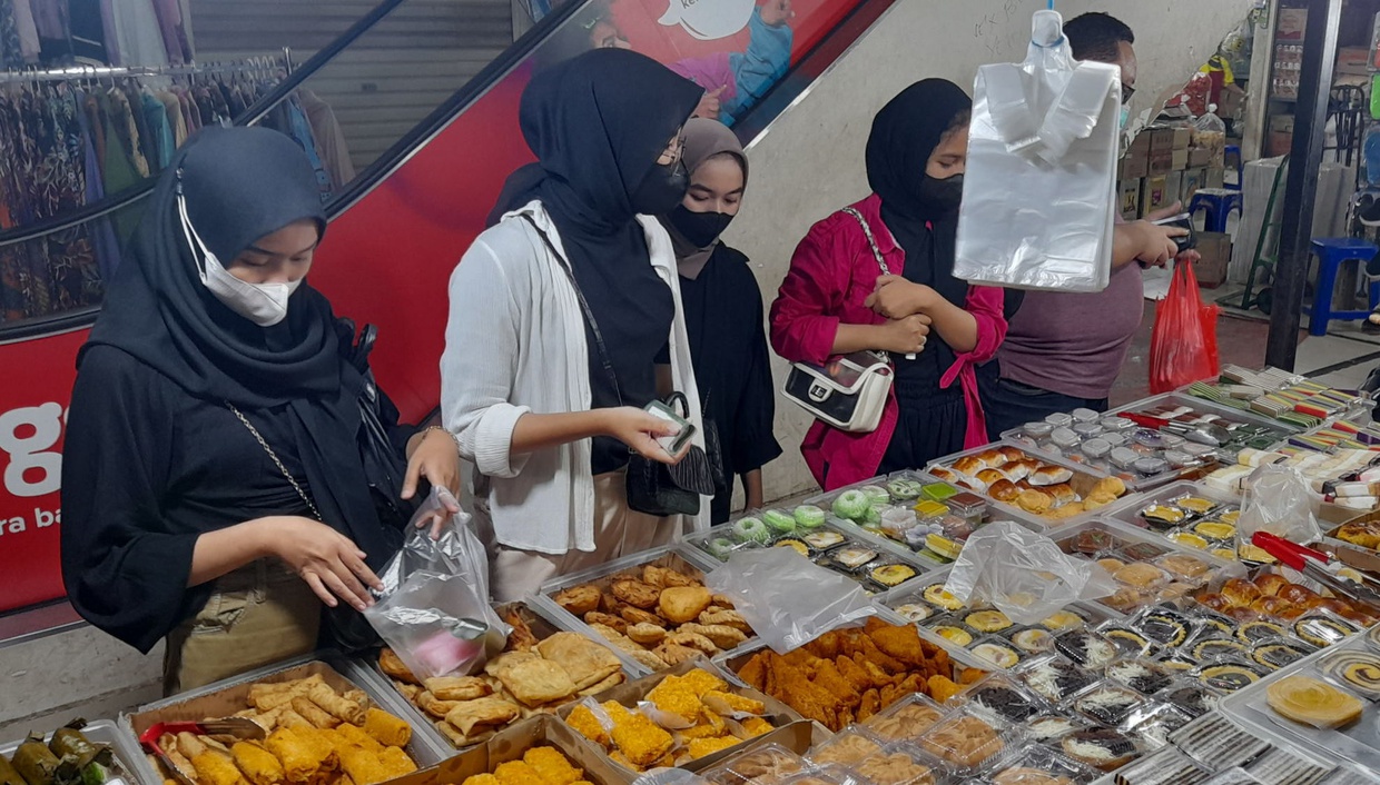 Secercah Harapan bagi Pedagang Takjil Mengais Cuan di Ramadan 2022 Secercah Harapan bagi Pedagang Takjil Mengais Cuan di Ramadan 2022