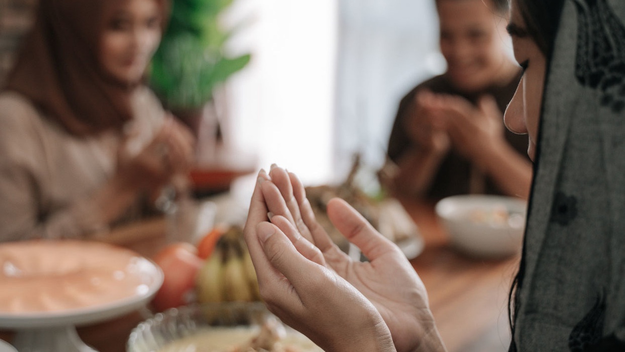 Bacaan Doa sesudah Makan Sahur, Arab, Latin, dan Artinya Bacaan Doa sesudah Makan Sahur, Arab, Latin, dan Artinya