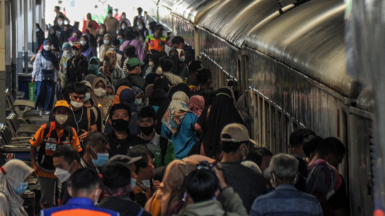 H-4 Lebaran 2022, KAI Berangkatkan 37.368 Pemudik dari Jakarta H-4 Lebaran 2022, KAI Berangkatkan 37.368 Pemudik dari Jakarta