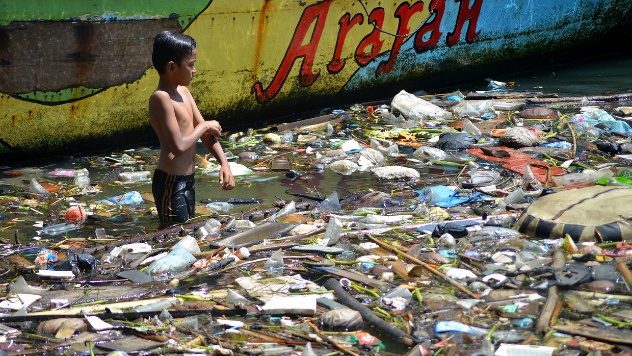 Dampak Negatif Interaksi Manusia dengan Lingkungan Alam Dampak Negatif Interaksi Manusia dengan Lingkungan Alam