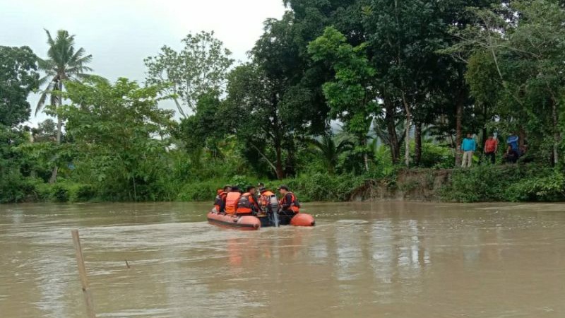 Tim SAR Belum Temukan Lansia Hilang Diduga Diterkam Buaya di Koltim Tim SAR Belum Temukan Lansia Hilang Diduga Diterkam Buaya di Koltim