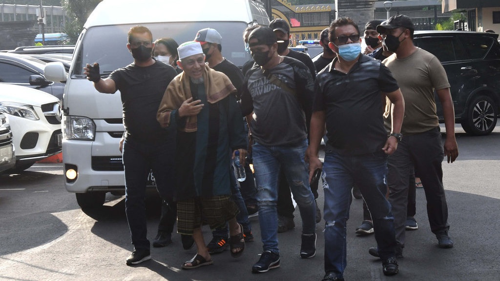 Polri Selisik Aliran Dana Khilafatul Muslimin Polri Selisik Aliran Dana Khilafatul Muslimin