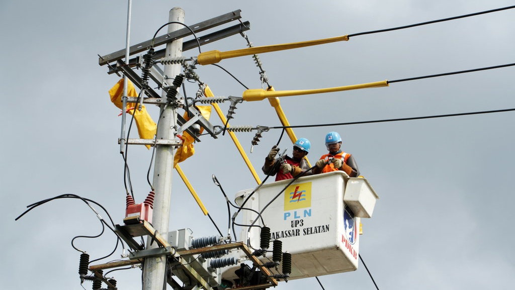 Gempa Mentawai, PLN Pulihkan Pasokan Listrik di Sumbar & Sumut Gempa Mentawai, PLN Pulihkan Pasokan Listrik di Sumbar & Sumut