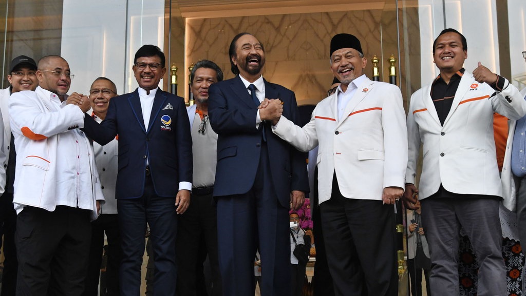 Menguatnya Poros Nasdem, PKS & Demokrat: Antitesis Koalisi Istana? Menguatnya Poros Nasdem, PKS & Demokrat: Antitesis Koalisi Istana?
