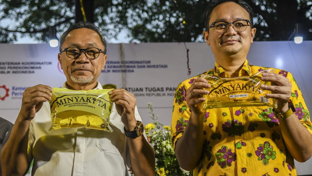 Jerit Warga Kecil di Tengah Rencana Zulhas Naikkan HET Minyakita