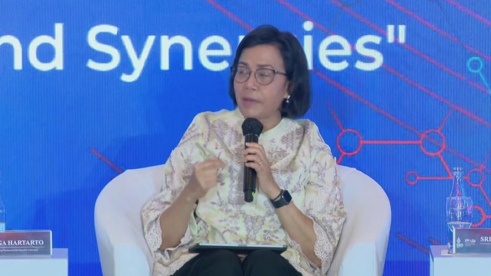 Jokowi Minta Belanja Difokuskan untuk Pembelian Produk dalam Negeri Jokowi Minta Belanja Difokuskan untuk Pembelian Produk dalam Negeri