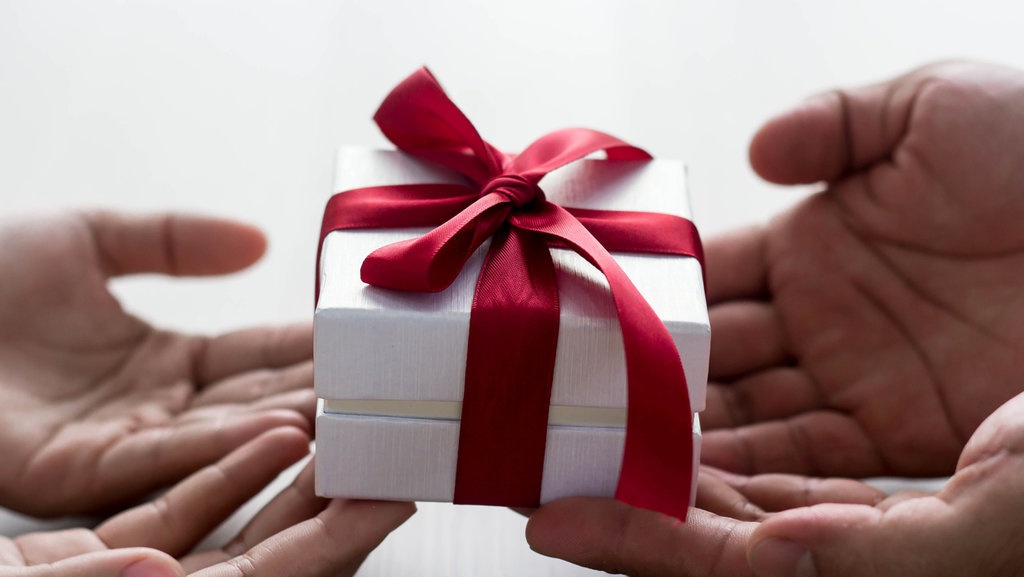 10 Rekomendasi Coklat Kado untuk Hari Guru & Kisaran Harganya 10 Rekomendasi Coklat Kado untuk Hari Guru & Kisaran Harganya