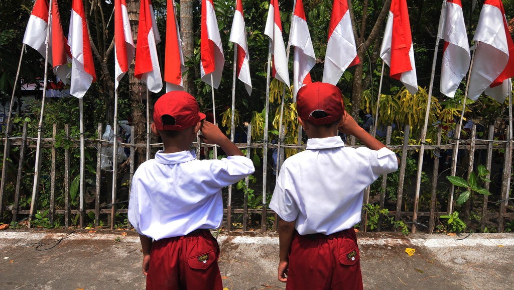 Fakta Bendera Merah Putih: Sejarah, Penjahit Pertama & Makna Warna Fakta Bendera Merah Putih: Sejarah, Penjahit Pertama & Makna Warna