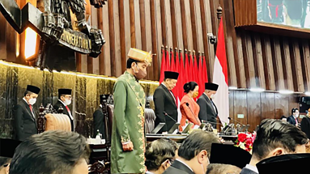 Jokowi Ingatkan 5 Agenda Pemerintah & Minta 'Eling lan Waspodo' Jokowi Ingatkan 5 Agenda Pemerintah & Minta 'Eling lan Waspodo'