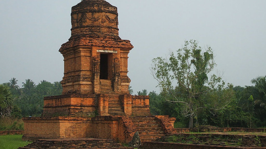 Petualangan F.M. Schnitger Menguak Situs Purbakala di Padang Lawas