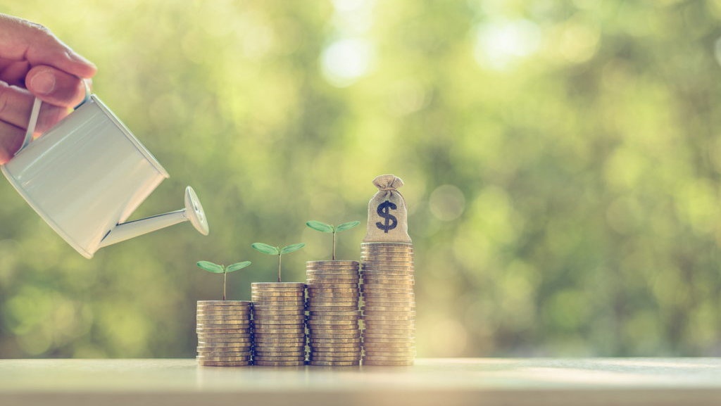 Tips Investasi ala Warren Buffett untuk Hadapi Ancaman Resesi