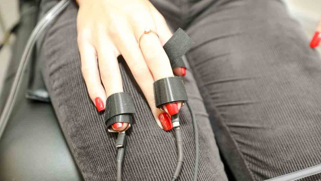 Cara Kerja Poligraf Alat Pendeteksi Kebohongan di Kasus Sambo