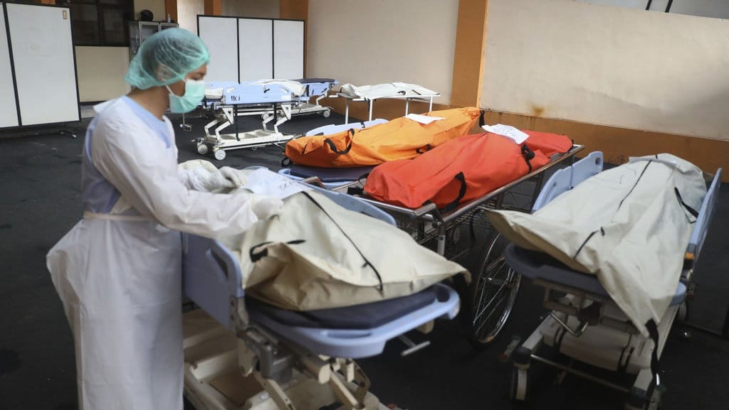 Update Korban Kericuhan di Stadion Kanjuruhan jadi 130 Orang Update Korban Kericuhan di Stadion Kanjuruhan jadi 130 Orang