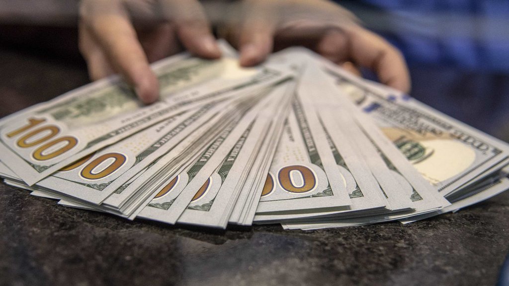 LPS Pastikan Menabung Dolar di Indonesia Aman LPS Pastikan Menabung Dolar di Indonesia Aman