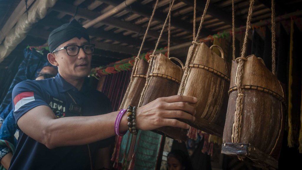 Jurus Sandiaga Genjot Sektor Pariwisata di Tengah Ancaman Resesi Jurus Sandiaga Genjot Sektor Pariwisata di Tengah Ancaman Resesi