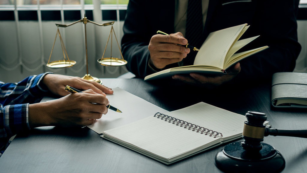 Cara Mengatasi Pelanggaran Hak dan Pengingkaran Kewajiban Cara Mengatasi Pelanggaran Hak dan Pengingkaran Kewajiban