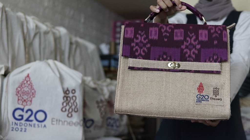 UMKM Suvenir Bali Manfaatkan G20 sebagai Kesempatan Ekspor UMKM Suvenir Bali Manfaatkan G20 sebagai Kesempatan Ekspor