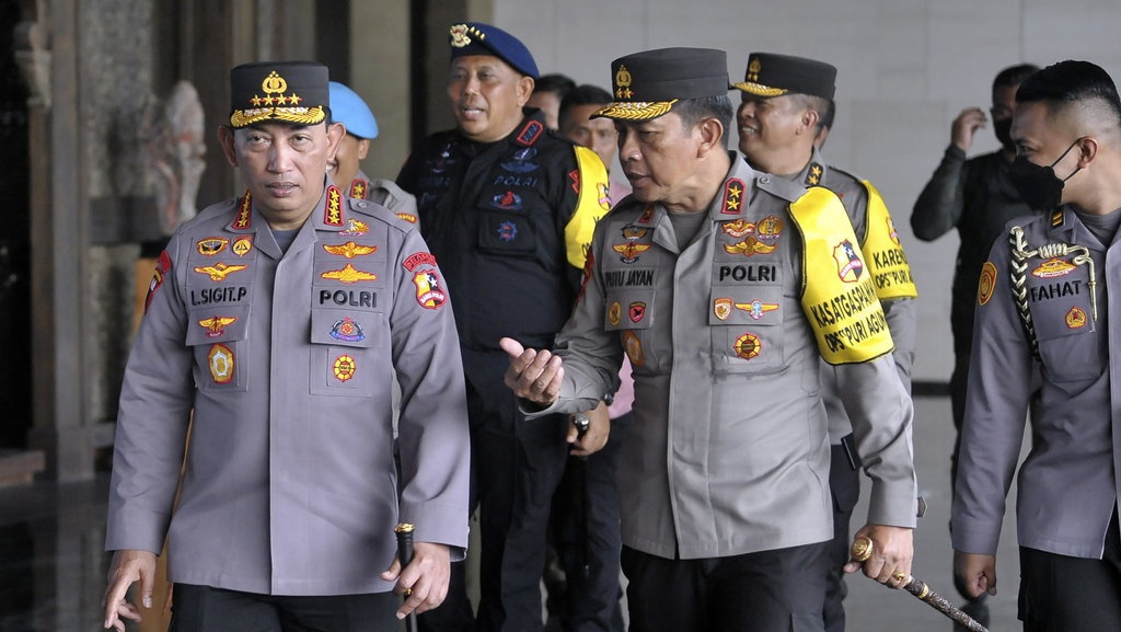 Kapolri Cek Simulasi Pengamanan KTT Asean 2023 di Labuan Bajo Kapolri Cek Simulasi Pengamanan KTT Asean 2023 di Labuan Bajo