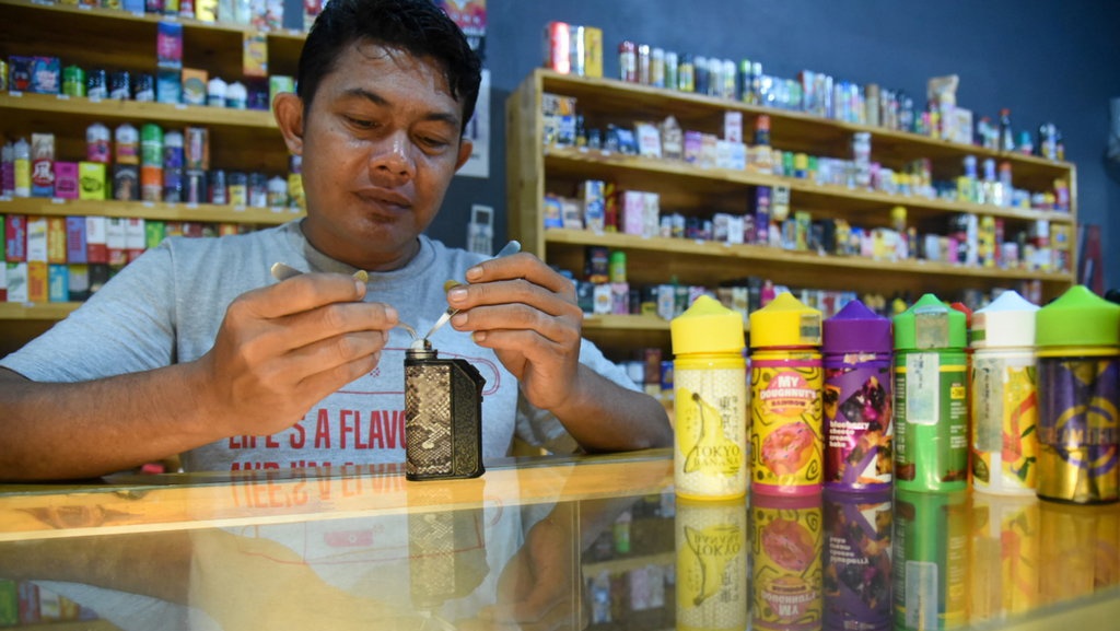 Australia Berani Ban Rokok Elektrik, RI Nanti Dulu Deh