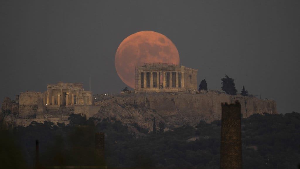 Apa Itu Sturgeon Moon dan Kapan Bulan Purnama Agustus 2025? Apa Itu Sturgeon Moon dan Kapan Bulan Purnama Agustus 2025?